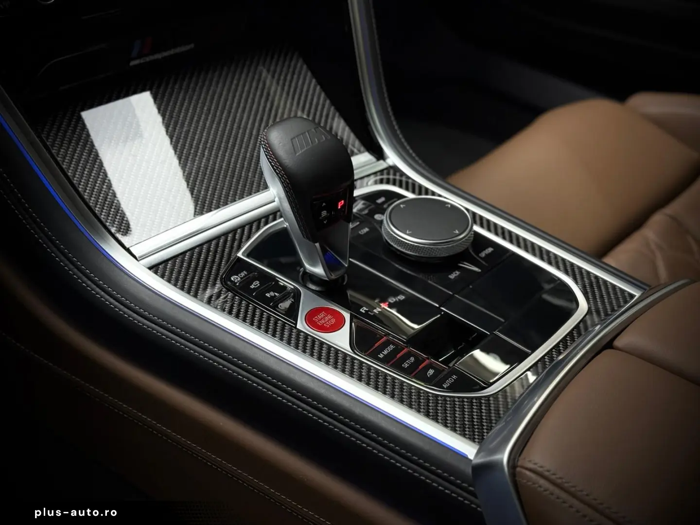 BMW M8 Competition M Carbon B&W Driver´s TV NP206