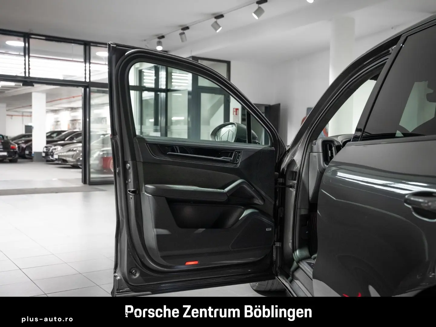 PORSCHE Cayenne GTS Sportabgas LED-Matrix