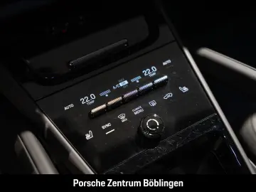 PORSCHE Cayenne GTS Sportabgas LED-Matrix