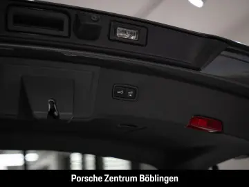 PORSCHE Cayenne GTS Sportabgas LED-Matrix