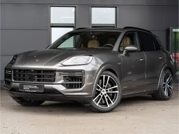 PORSCHE Cayenne Turbo E-Hybrid Burmester PDCC Massage