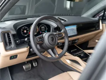 PORSCHE Cayenne Turbo E-Hybrid Burmester PDCC Massage
