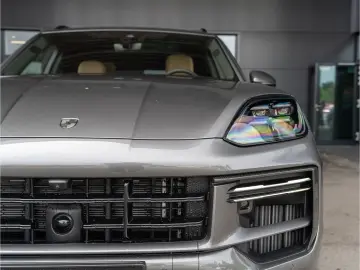 PORSCHE Cayenne Turbo E-Hybrid Burmester PDCC Massage