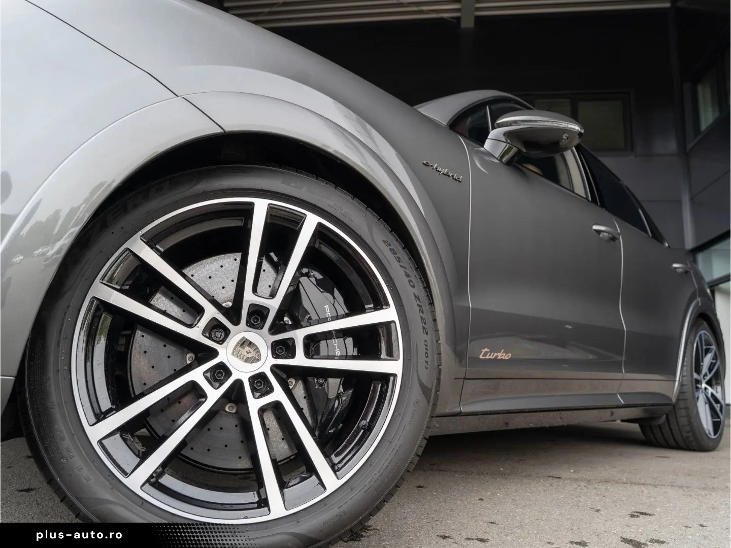 PORSCHE Cayenne Turbo E-Hybrid Burmester PDCC Massage