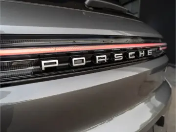 PORSCHE Cayenne Turbo E-Hybrid Burmester PDCC Massage