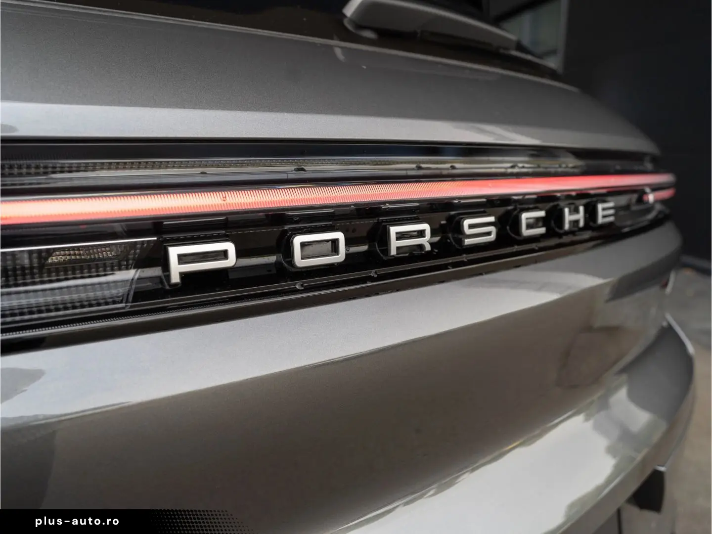 PORSCHE Cayenne Turbo E-Hybrid Burmester PDCC Massage