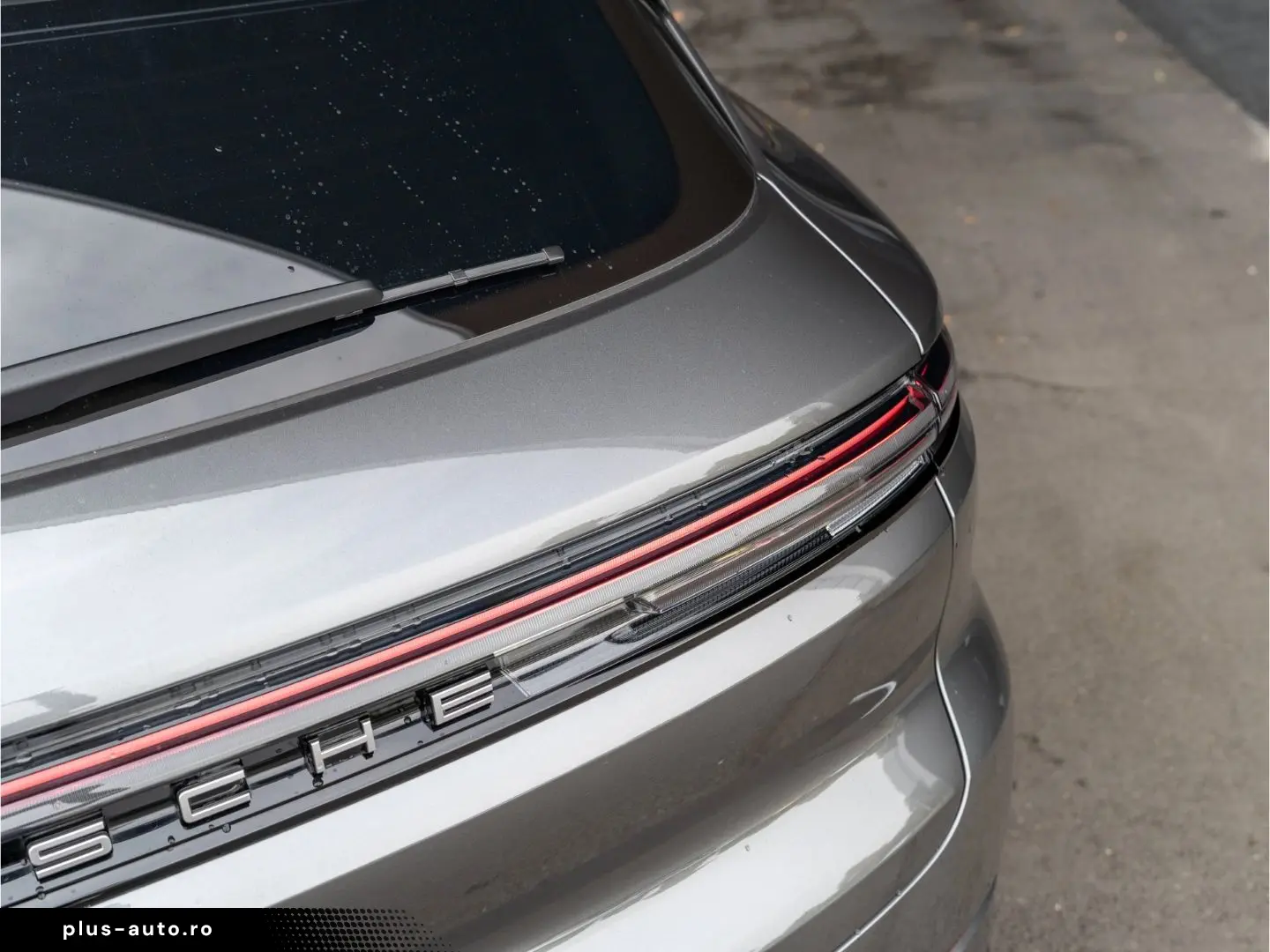 PORSCHE Cayenne Turbo E-Hybrid Burmester PDCC Massage
