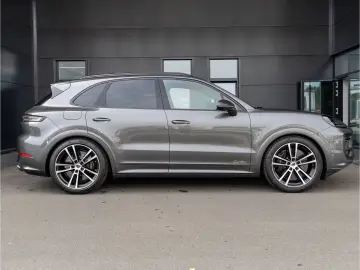 PORSCHE Cayenne Turbo E-Hybrid Burmester PDCC Massage