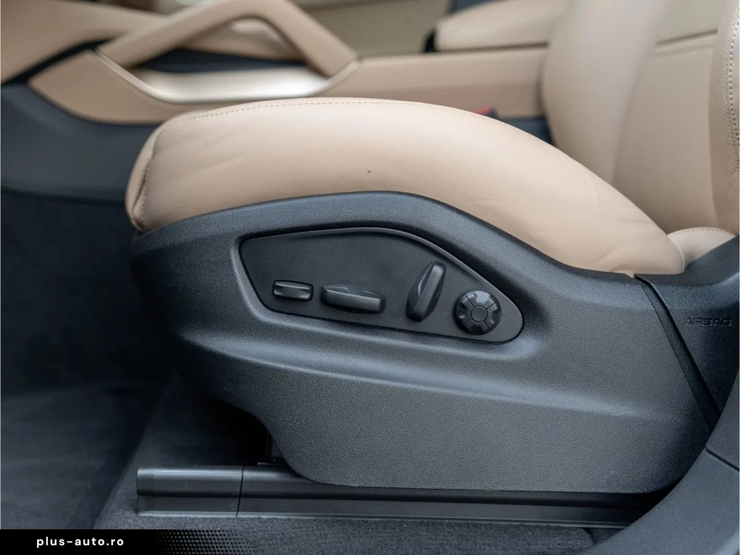 PORSCHE Cayenne Turbo E-Hybrid Burmester PDCC Massage