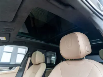 PORSCHE Cayenne Turbo E-Hybrid Burmester PDCC Massage