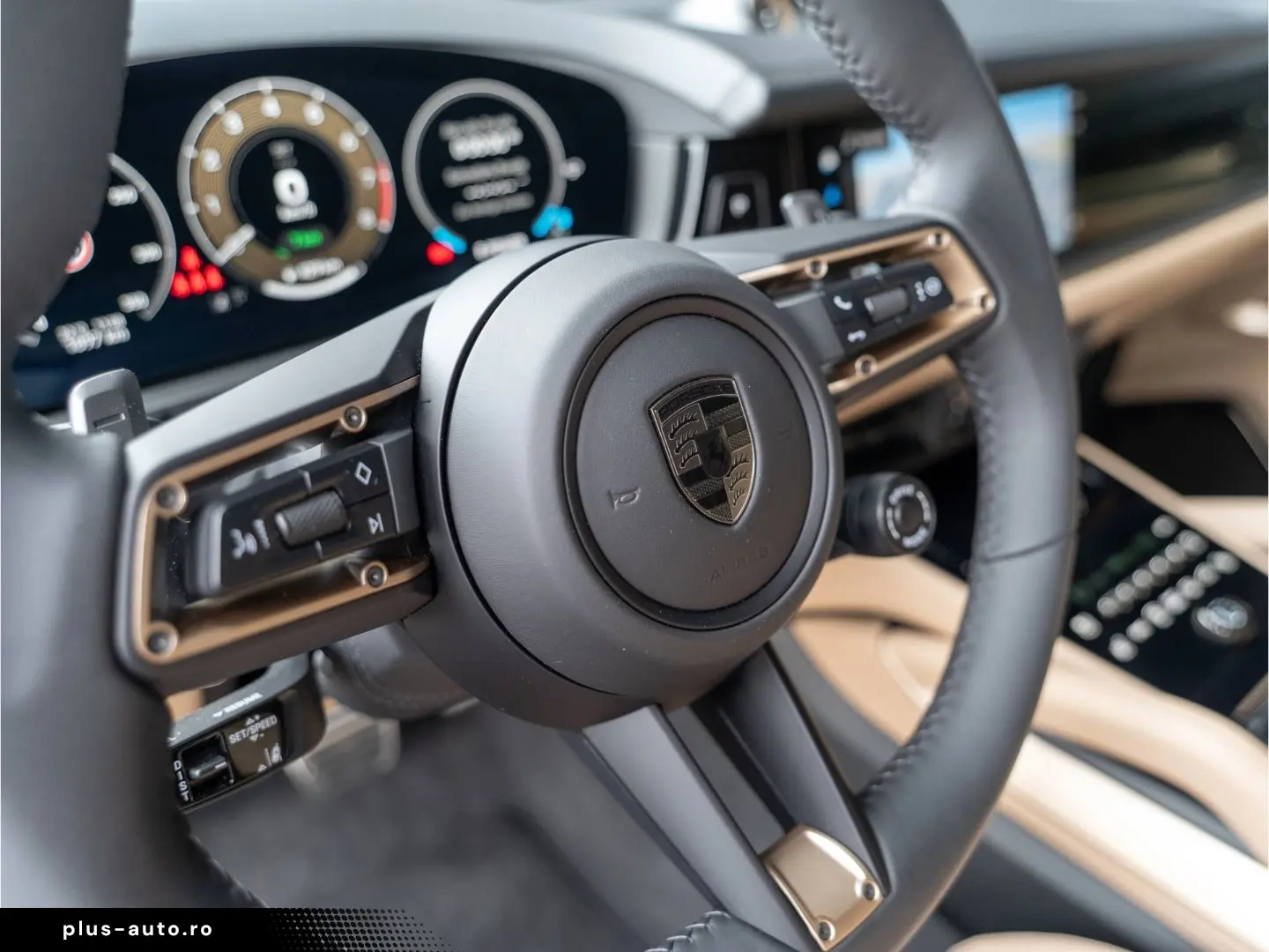 PORSCHE Cayenne Turbo E-Hybrid Burmester PDCC Massage
