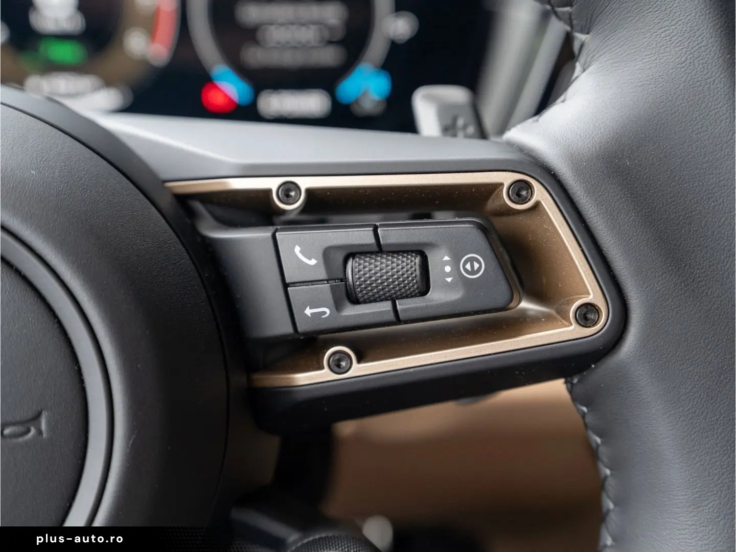 PORSCHE Cayenne Turbo E-Hybrid Burmester PDCC Massage