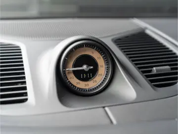 PORSCHE Cayenne Turbo E-Hybrid Burmester PDCC Massage