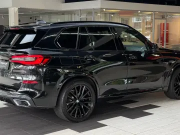 BMW X5 xDrive 30 d M Sport Pano HuD StHzg Massage