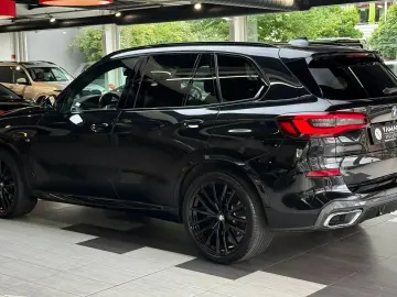 BMW X5 xDrive 30 d M Sport Pano HuD StHzg Massage