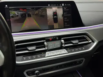BMW X5 xDrive 30 d M Sport Pano HuD StHzg Massage
