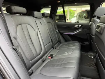 BMW X5 xDrive 30 d M Sport Pano HuD StHzg Massage