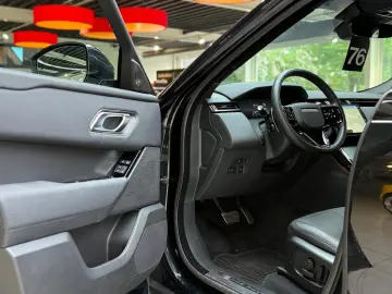 LAND ROVER Range Rover Velar Hybrid Dynamic SE Head-up AHK