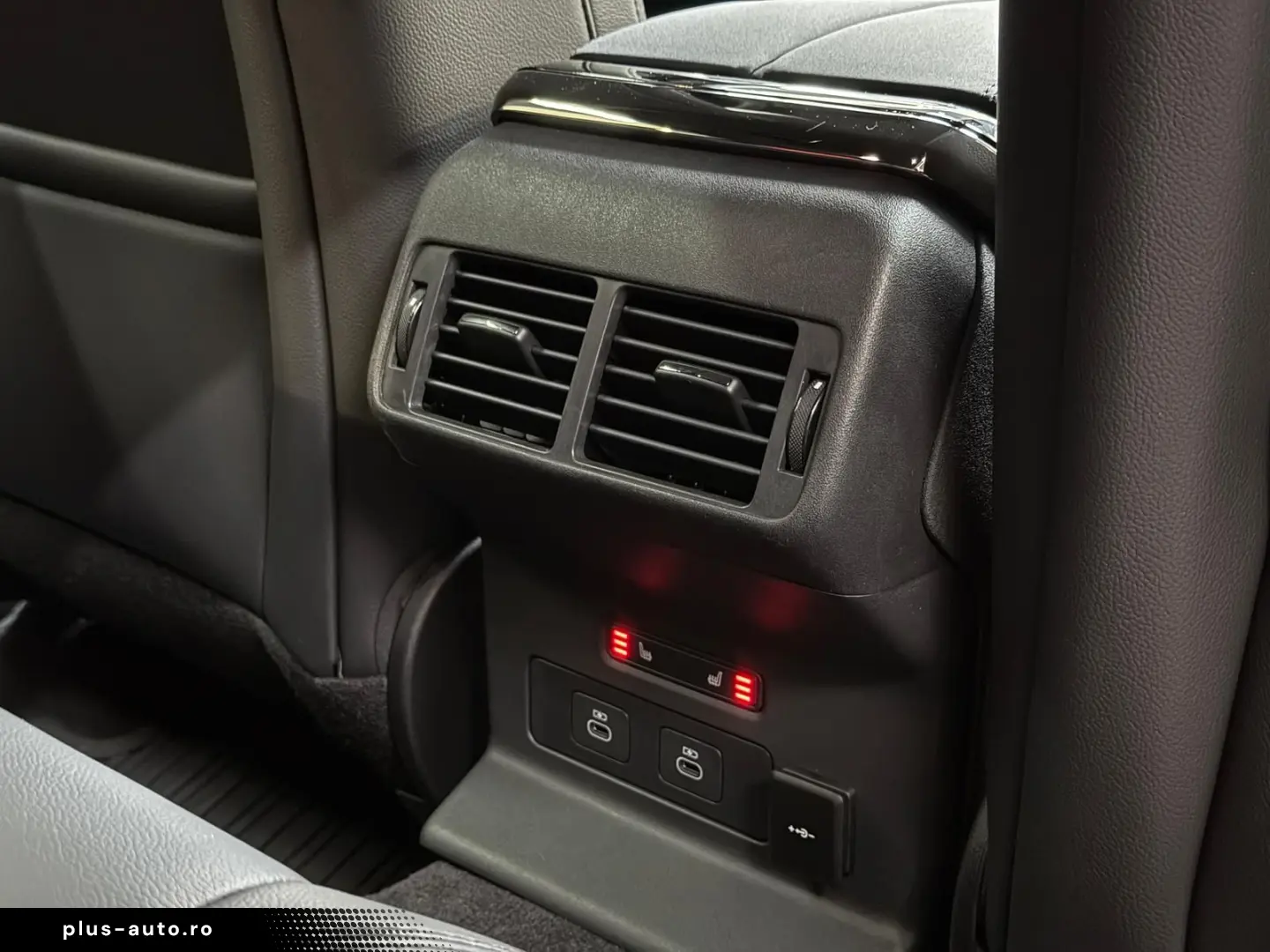 LAND ROVER Range Rover Velar Hybrid Dynamic SE Head-up AHK