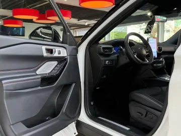 FORD Explorer ST-Line Plug-in-Hybrid 4x4 Pano B&O 7-S