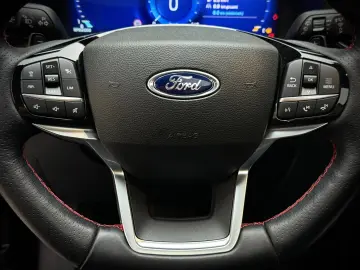 FORD Explorer ST-Line Plug-in-Hybrid 4x4 Pano B&O 7-S