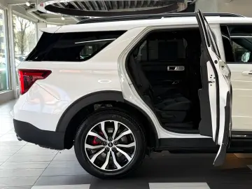 FORD Explorer ST-Line Plug-in-Hybrid 4x4 Pano B&O 7-S