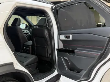 FORD Explorer ST-Line Plug-in-Hybrid 4x4 Pano B&O 7-S