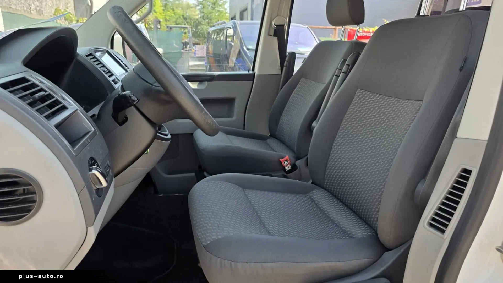 Volkswagen Transporter 2.0 TDI Transporter L2H1 Comfortline