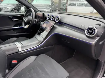 MERCEDES-BENZ C 220 d Limousine AMG Line Night Paket