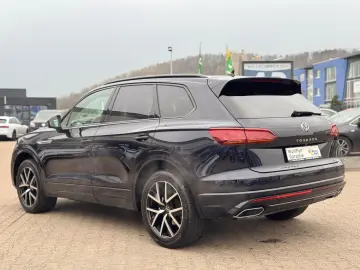 VW Touareg 3.0 TDI R-Line 4Motion