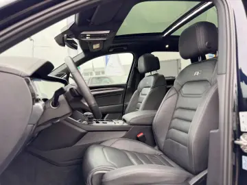 VW Touareg 3.0 TDI R-Line 4Motion