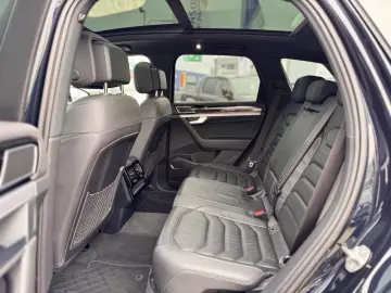 VW Touareg 3.0 TDI R-Line 4Motion
