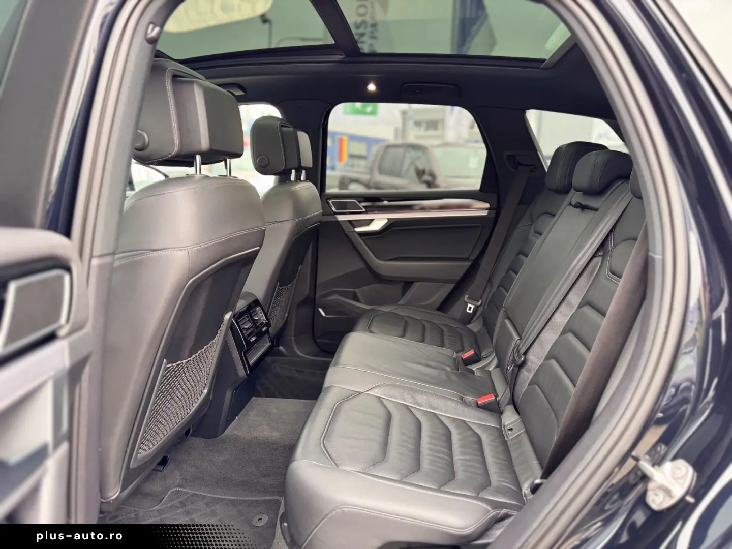 VW Touareg 3.0 TDI R-Line 4Motion