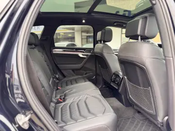 VW Touareg 3.0 TDI R-Line 4Motion