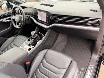 VW Touareg 3.0 TDI R-Line 4Motion