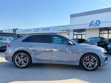 AUDI Q8 50 TDI quattro S line Competition Plus