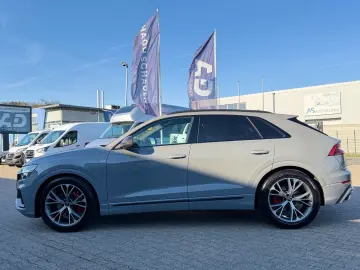 AUDI Q8 50 TDI quattro S line Competition Plus