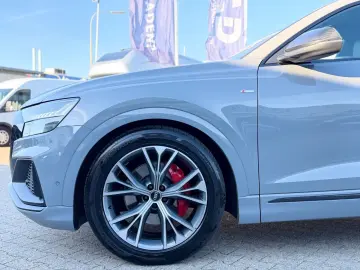 AUDI Q8 50 TDI quattro S line Competition Plus