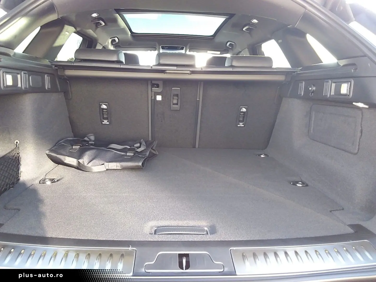 LAND ROVER Range Rover Velar 2.0 P400e DYN SE AWD