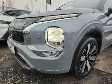 MITSUBISHI Plug-in Hybrid Outlander Diamant Top 4WD Dienstw