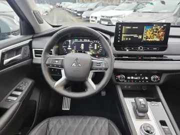 MITSUBISHI Plug-in Hybrid Outlander Diamant Top 4WD Dienstw