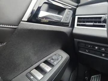 MITSUBISHI Plug-in Hybrid Outlander Diamant Top 4WD Dienstw