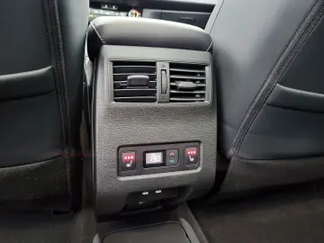 MITSUBISHI Plug-in Hybrid Outlander Diamant Top 4WD Dienstw