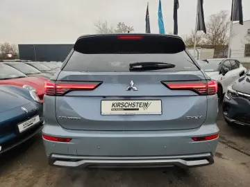MITSUBISHI Plug-in Hybrid Outlander Diamant Top 4WD Dienstw