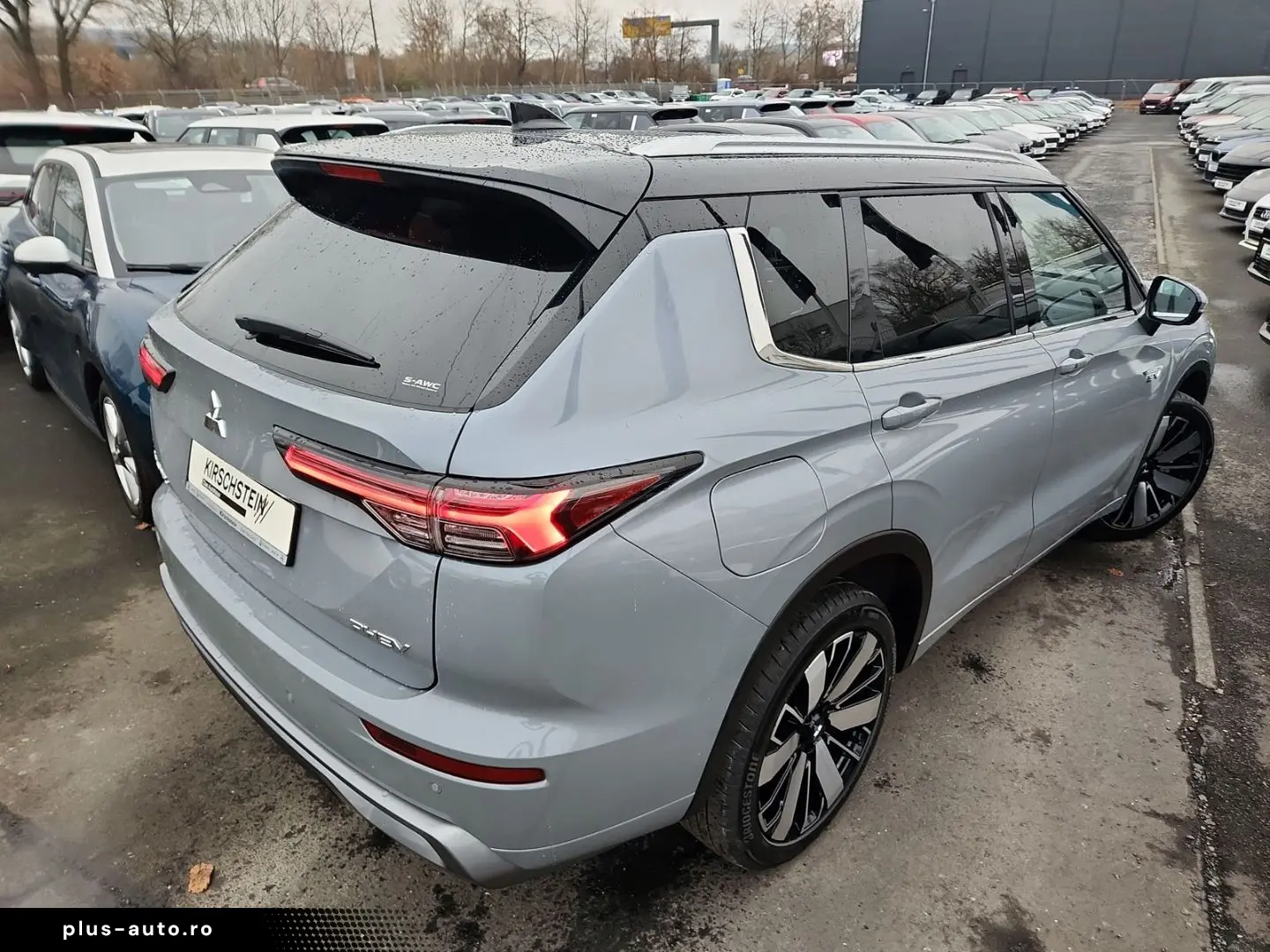 MITSUBISHI Plug-in Hybrid Outlander Diamant Top 4WD Dienstw