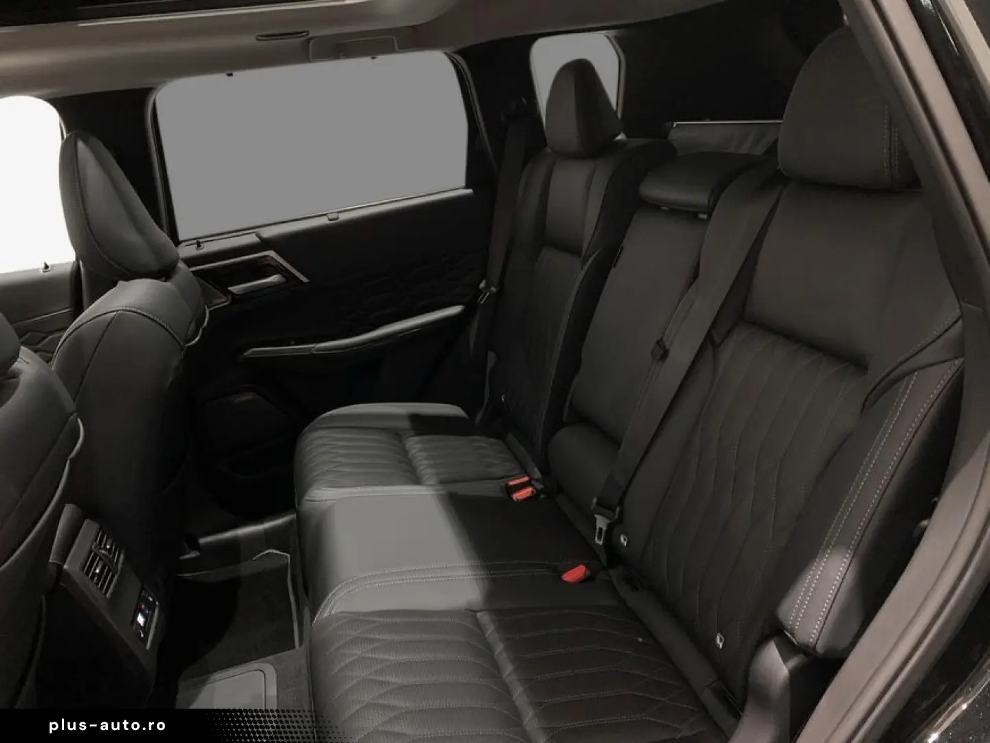 MITSUBISHI Outlander 2.4 4WD Plug-In Hybrid Top