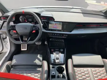 AUDI RS3 Limousine 2.5 TFSI quattro