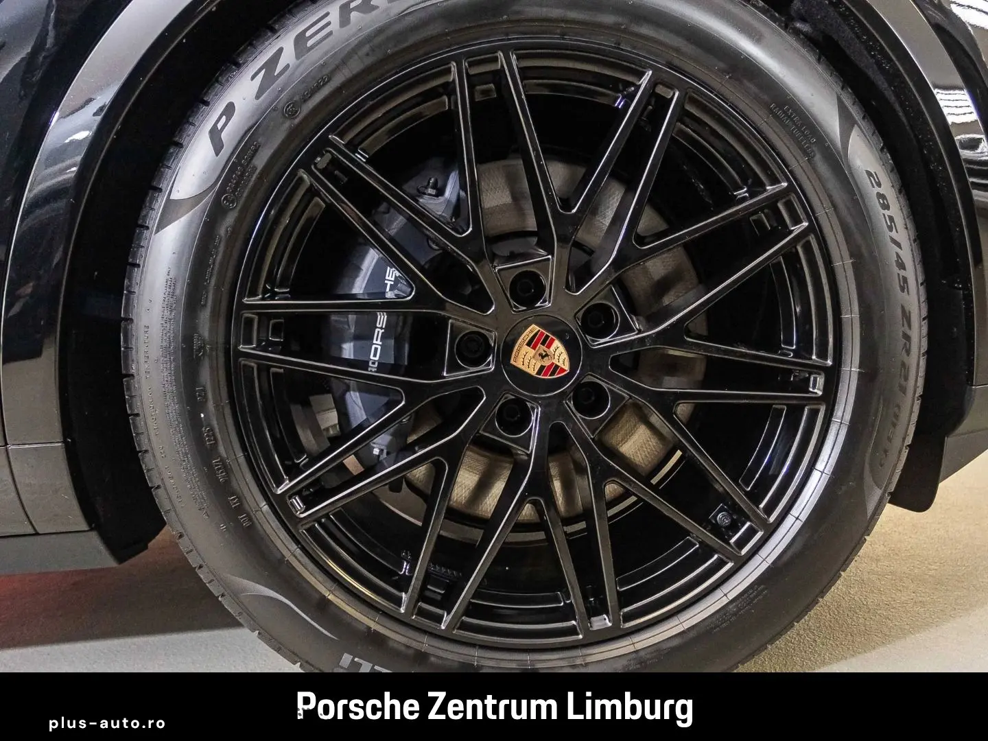 PORSCHE Cayenne E-Hybrid Coupe Black Edition Burmester