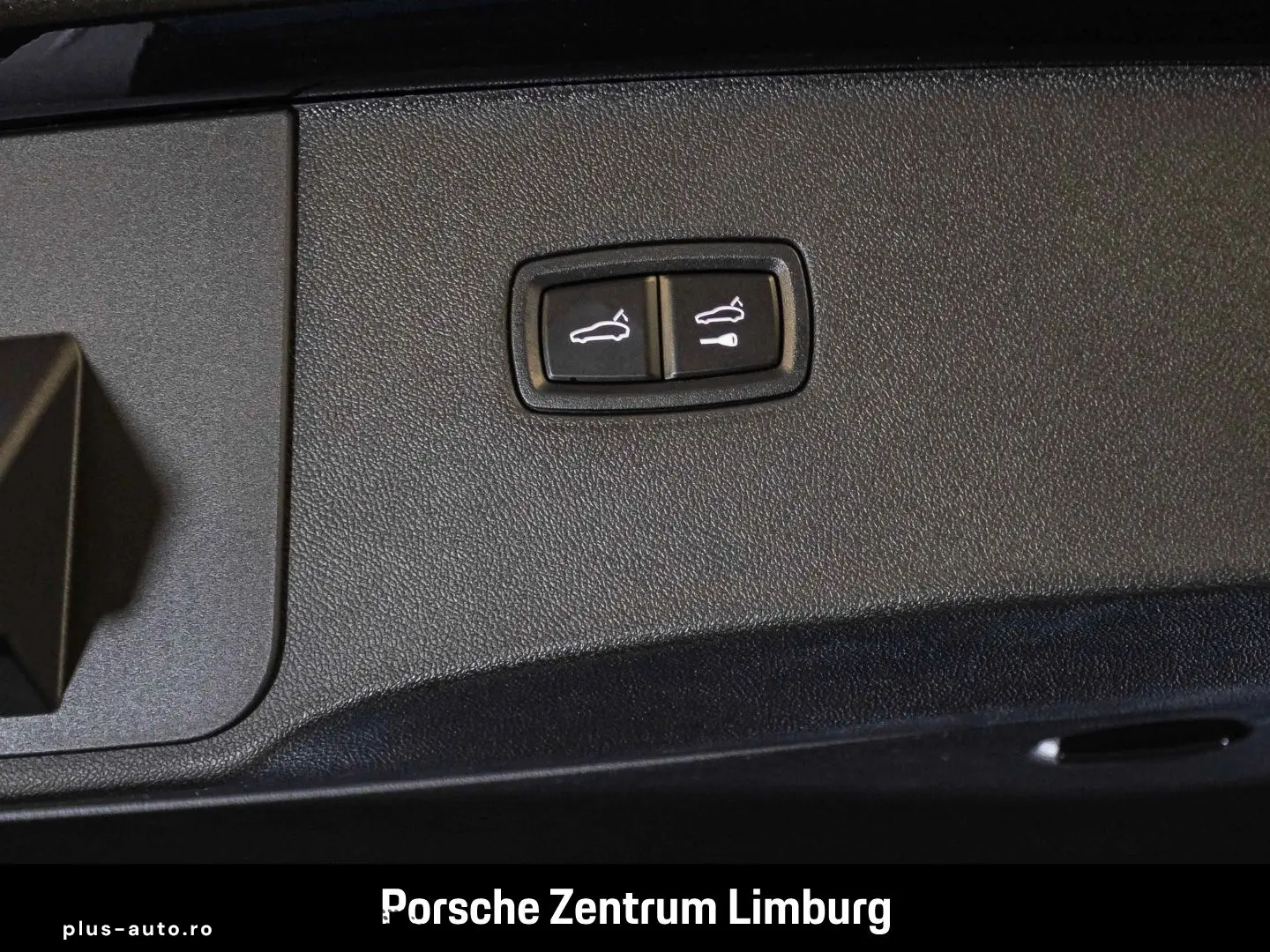 PORSCHE Cayenne E-Hybrid Coupe Black Edition Burmester
