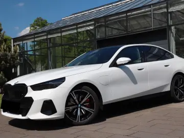 BMW 550e xDrive M Sport Pro